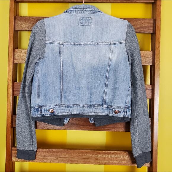 Forever 21 Light Denim & Knit Sleeve Jacket, Sz S - Picture 4 of 4